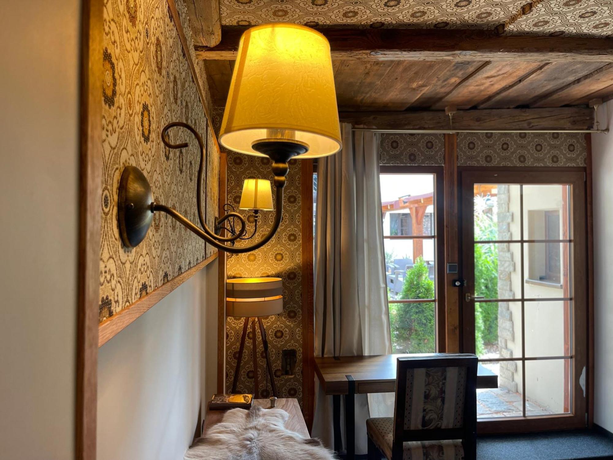 Hotel Veveri Veverská Bítýška Kültér fotó